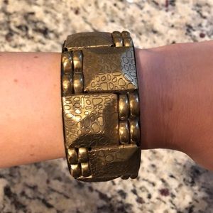 Gold bangle